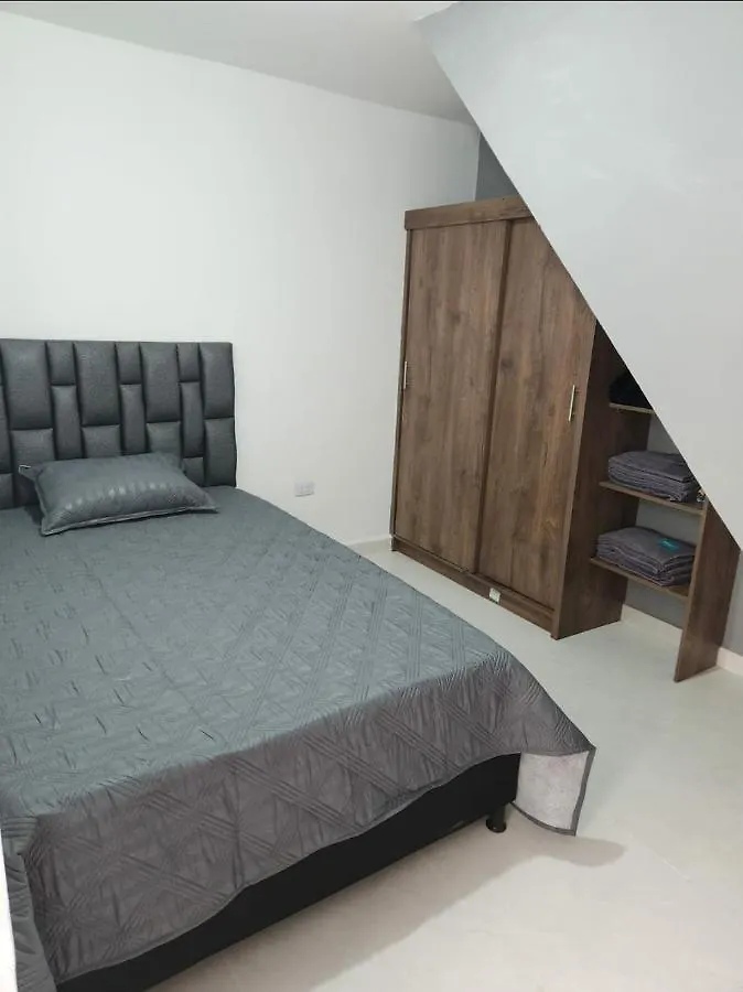 Elegante Y Amplio Apartamento Μεντεγίν 0*,  Κολομβία