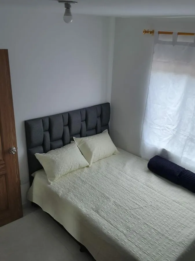 Elegante Y Amplio Apartamento Μεντεγίν