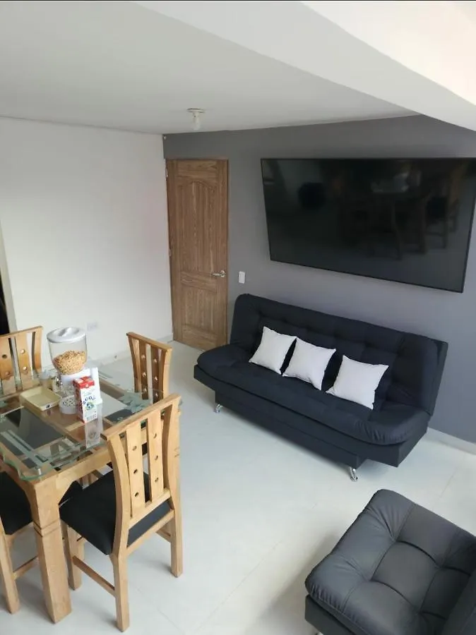 Elegante Y Amplio Apartamento Μεντεγίν