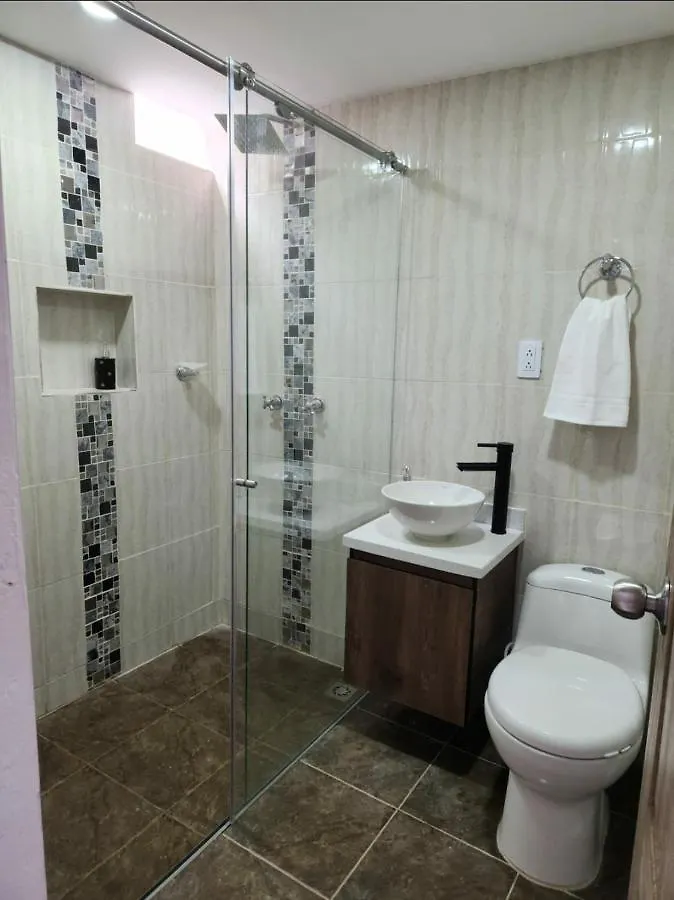 Elegante Y Amplio Apartamento Μεντεγίν